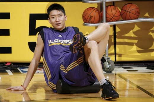 孙悦篮球身价_孙悦篮球水平怎么样