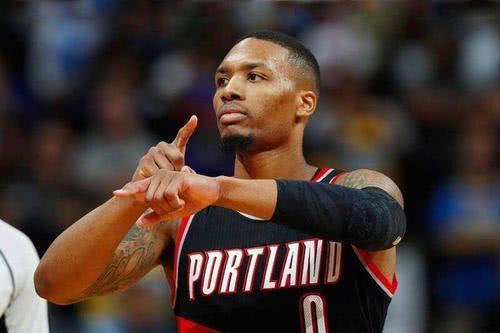 nba表男是谁_利拉德为什么叫表男