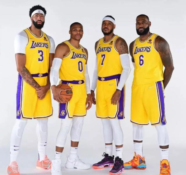 湖人主场迎战太阳队_NBA季前赛湖人vs太阳第二场比赛