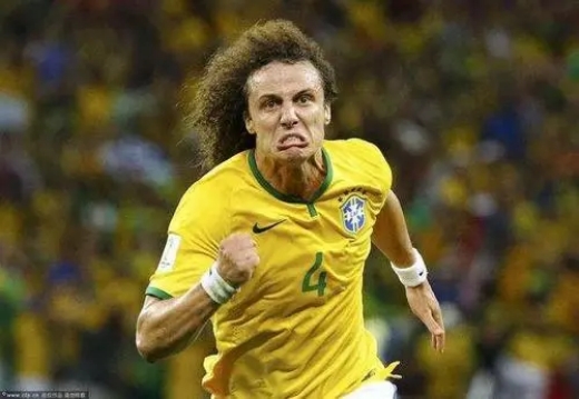 大卫路易斯足球技术怎么样_路易斯技术特点介绍